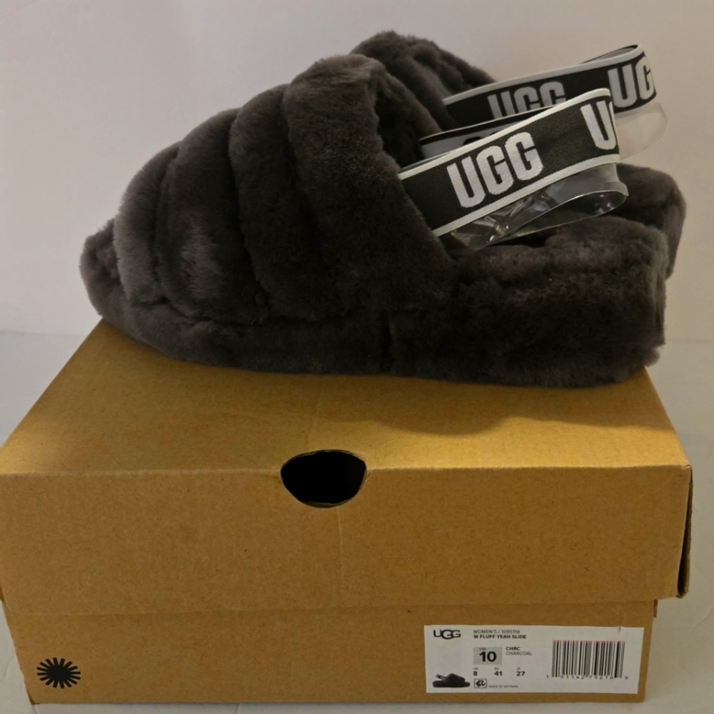NWT UGG Fluffy Black Slippers Size 10